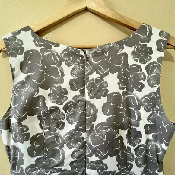 Alfred Sung| PURE Chic Sleeveless Lined Tailored Floral Grey/White Dress Sz 8 - Picture 5 of 8